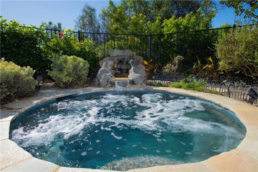 10118 Boulder Knolls Drive