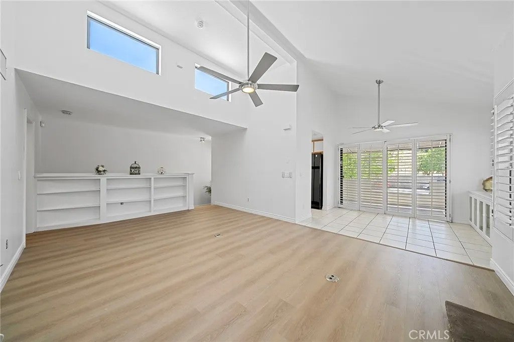 4277 Las Virgenes 1