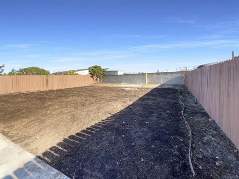 Tiny photo for 5819 Roanoke St, San Diego, CA 92139 (MLS # 250042401)
