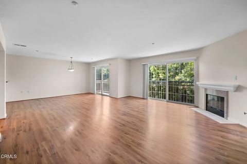 Tiny photo for 530 W Stocker ST #206, Glendale, CA 91202 (MLS # P1-27982)