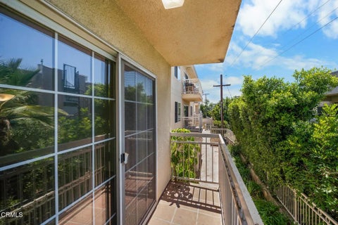 Tiny photo for 530 W Stocker ST #206, Glendale, CA 91202 (MLS # P1-27982)