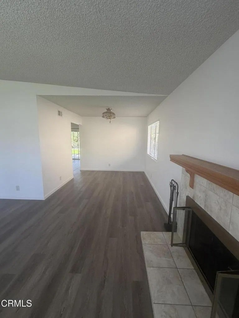 2461 Bunting Avenue