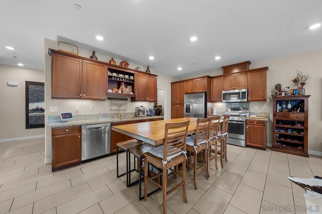 2834 Athens Rd 4