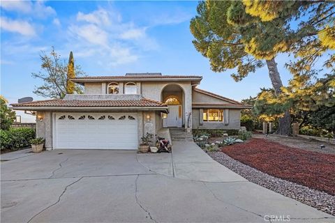 Photo of 19519 Quail Creek Place, Porter Ranch, CA 91326 (MLS # SR26046609)