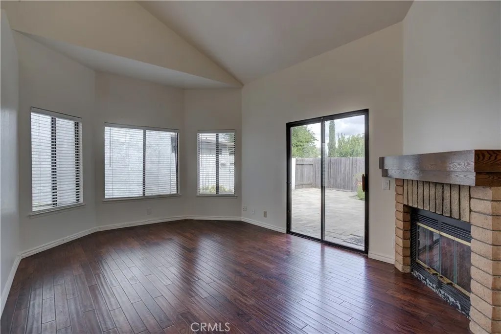 1213 Iris Court