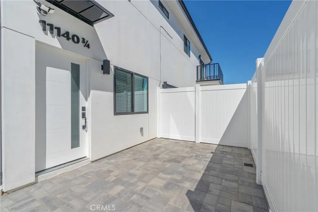 Photo of 11140 Woodley Avenue #1/4, Granada Hills, CA 91344 (MLS # BB26009956)