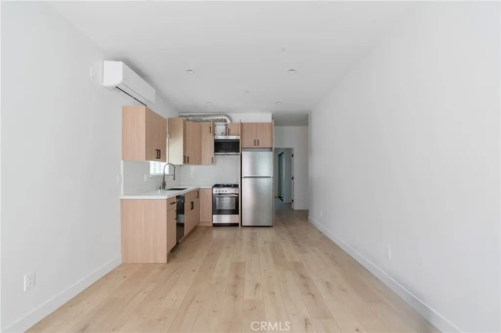 Photo of 11140 Woodley Avenue #1/4, Granada Hills, CA 91344 (MLS # BB26009956)