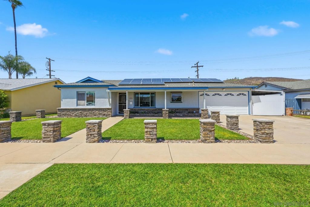 Photo of 936 Spinel Ave, El Cajon, CA 92021 (MLS # 260010559)
