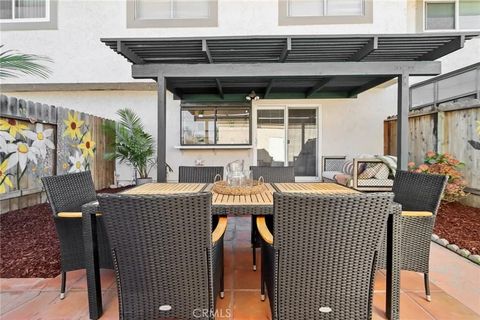 Tiny photo for 5566 Aldershot Walk, Westminster, CA 92683 (MLS # PW25251166)