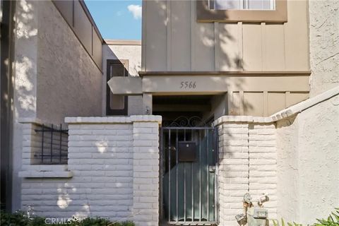 Tiny photo for 5566 Aldershot Walk, Westminster, CA 92683 (MLS # PW25251166)