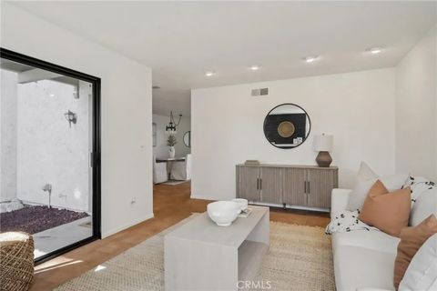 Tiny photo for 5566 Aldershot Walk, Westminster, CA 92683 (MLS # PW25251166)