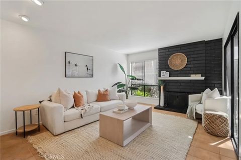 Tiny photo for 5566 Aldershot Walk, Westminster, CA 92683 (MLS # PW25251166)