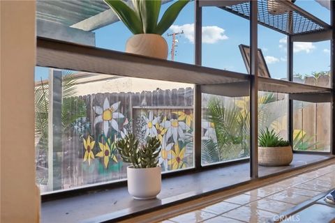 Tiny photo for 5566 Aldershot Walk, Westminster, CA 92683 (MLS # PW25251166)