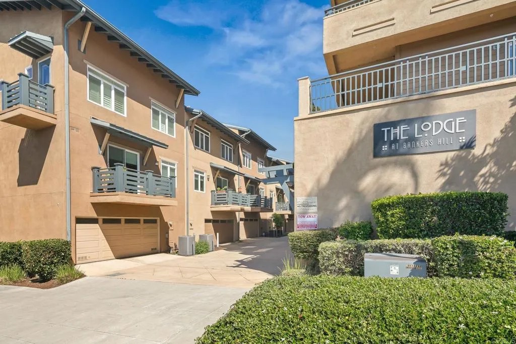 2330 First Avenue 407