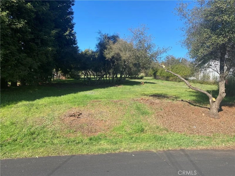 16744 Greenridge