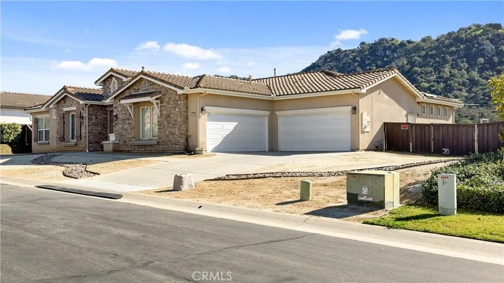 Photo of 14257 Coeur D'Alene Court, Valley Center, CA 92082 (MLS # PT26011997)