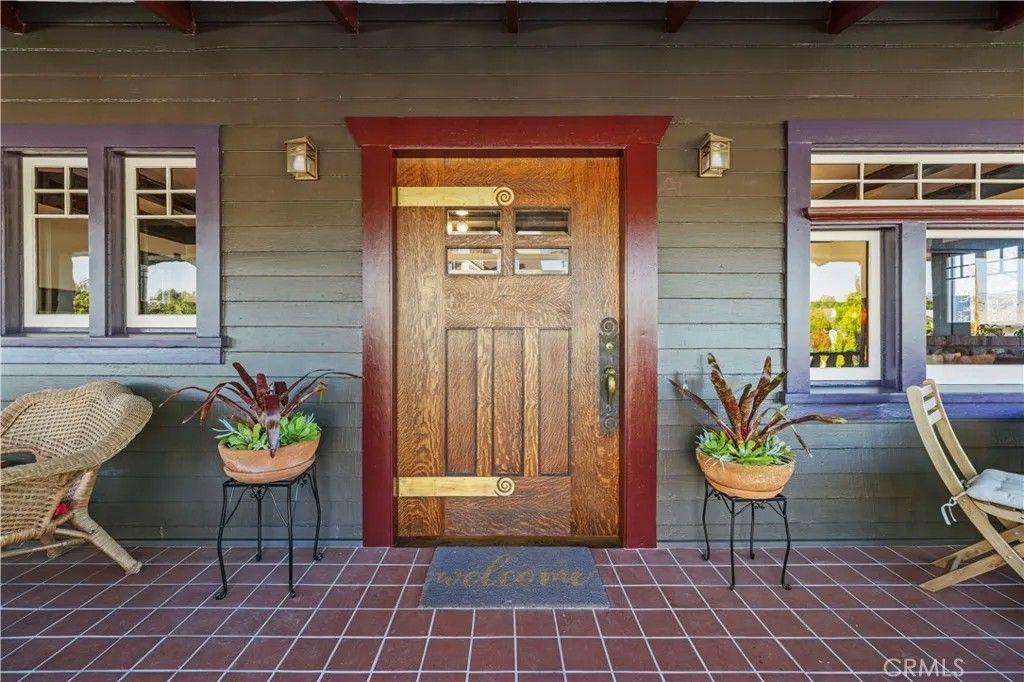 Photo of 525 Nolden St, Los Angeles, CA 90042 (MLS # PF26010658)