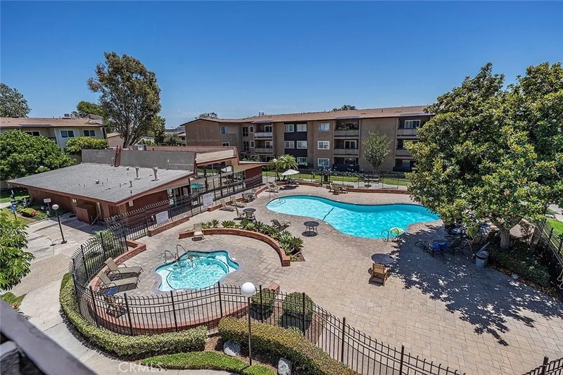 12200 Montecito Road D319