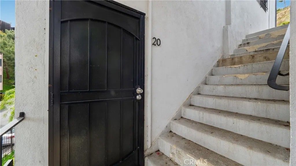 Photo of 4431 Don Ricardo Drive #20, Los Angeles, CA 90008 (MLS # DW26058622)