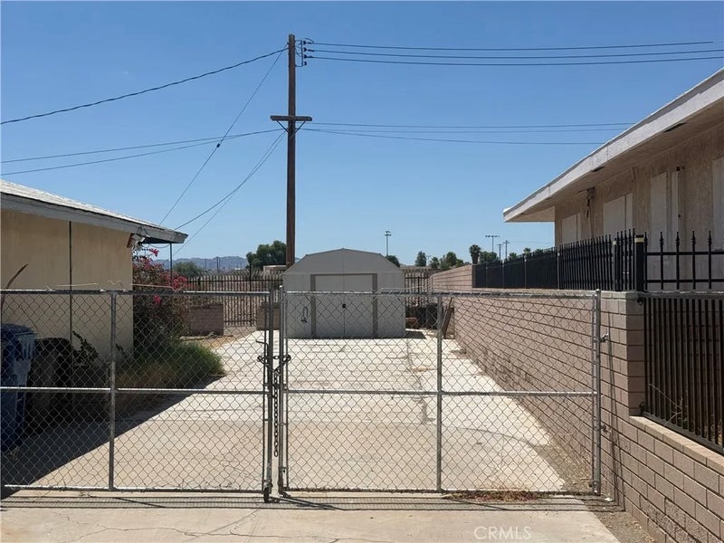 1611 Collins