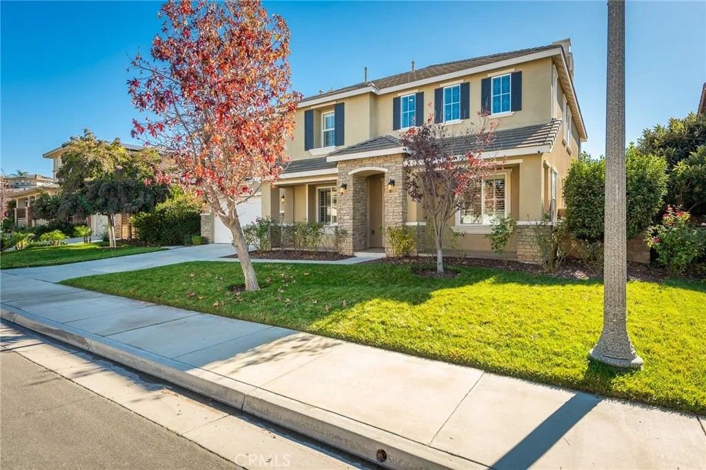 Photo of 32437 Yosemite Ln, Temecula, CA 92592 (MLS # IV25273872)