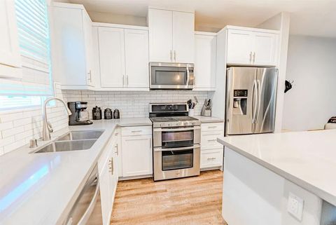 Tiny photo for 504 Hummingbird Lane, Imperial Beach, CA 91932 (MLS # PTP2508363)