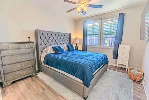 Tiny photo for 504 Hummingbird Lane, Imperial Beach, CA 91932 (MLS # PTP2508363)