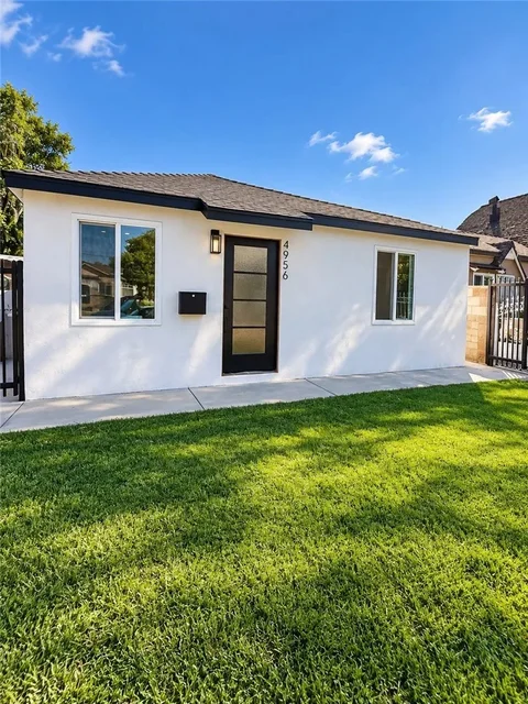 4956 E San Carlos St, Compton, CA 90221 - #: PW26213223
