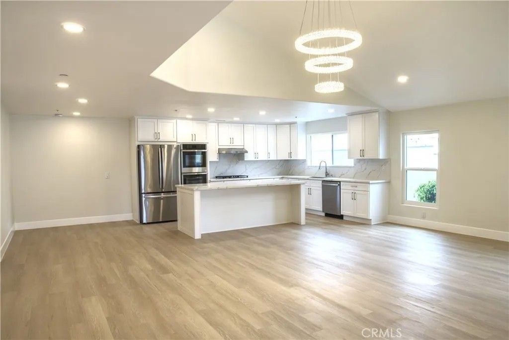 Photo of 1308 Elm Ave, Torrance, CA 90503 (MLS # OC26077230)