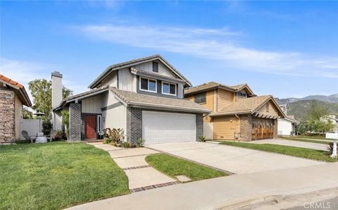 Photo of 28761 Vista Saddleback Rd, Lake Forest, CA 92679 (MLS # OC26049792)