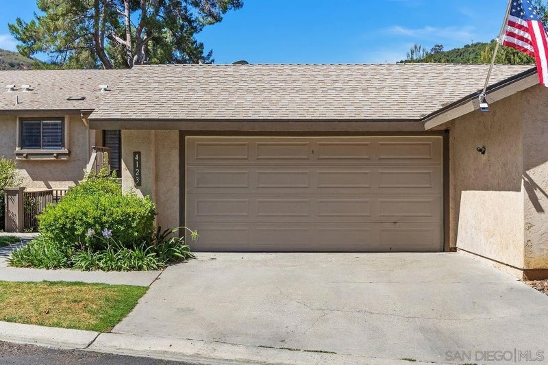 4123 Oak Island