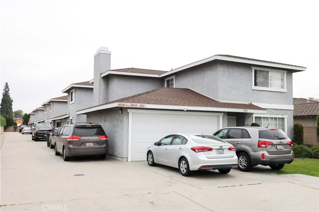 9535 Cedar