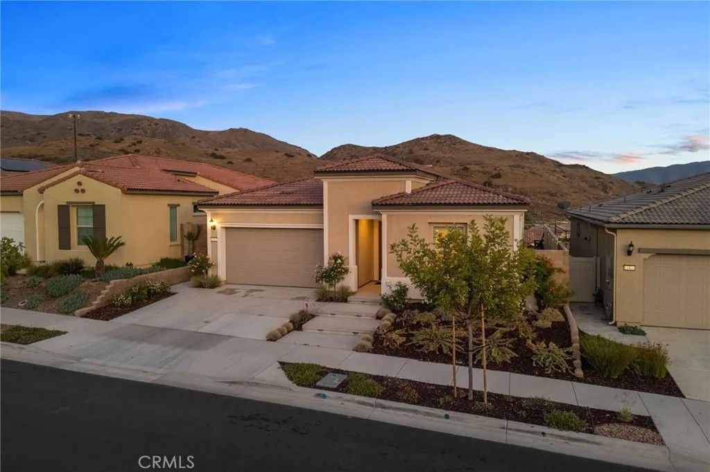 Photo of 11937 Wandering Way, Corona, CA 92883 (MLS # IG25243122)