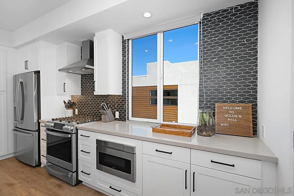 Photo of 1045 32nd St #4, San Diego, CA 92102 (MLS # 250046075)