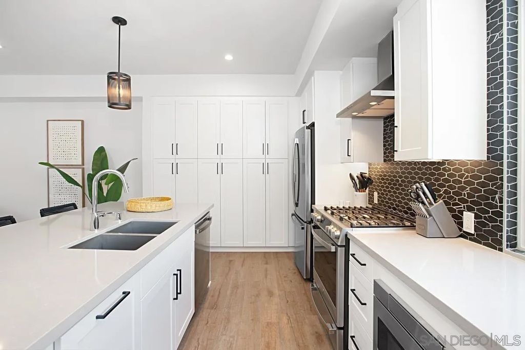 Photo of 1045 32nd St #4, San Diego, CA 92102 (MLS # 250046075)