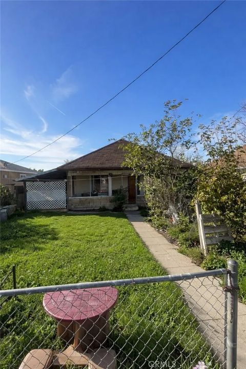 Photo of 2443 Wilshire St, Riverside, CA 92501 (MLS # CV26053739)