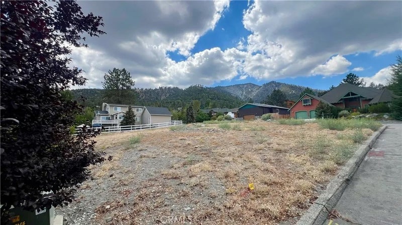 5419 Pacific Crest