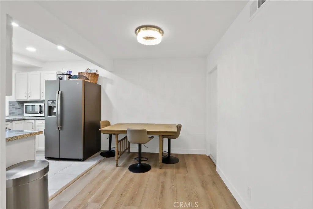 820 W 232nd