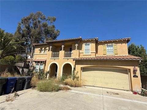 Photo of 770 Sungold Way, Escondido, CA 92027 (MLS # CV25226163)