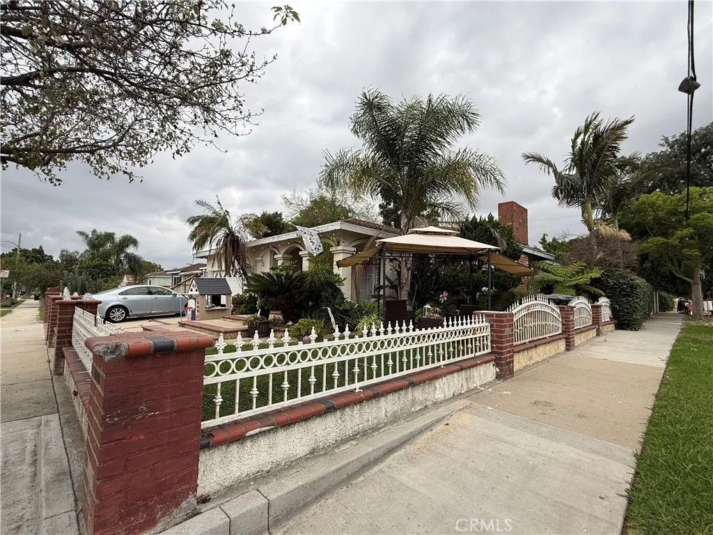 Photo of 1401 Carob Way, Montebello, CA 90640 (MLS # MB26066051)