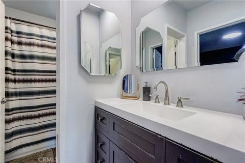 Tiny photo for 3734 S Canfield Ave, Los Angeles, CA 90034 (MLS # SB25273689)