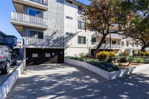 Tiny photo for 3734 S Canfield Ave, Los Angeles, CA 90034 (MLS # SB25273689)