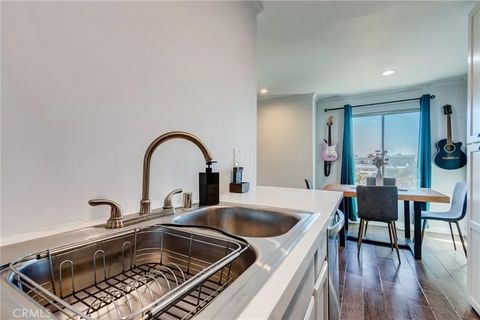 Tiny photo for 3734 S Canfield Ave, Los Angeles, CA 90034 (MLS # SB25273689)