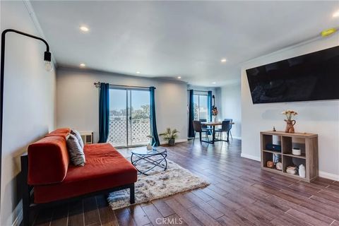 Photo of 3734 S Canfield Ave, Los Angeles, CA 90034 (MLS # SB25273689)