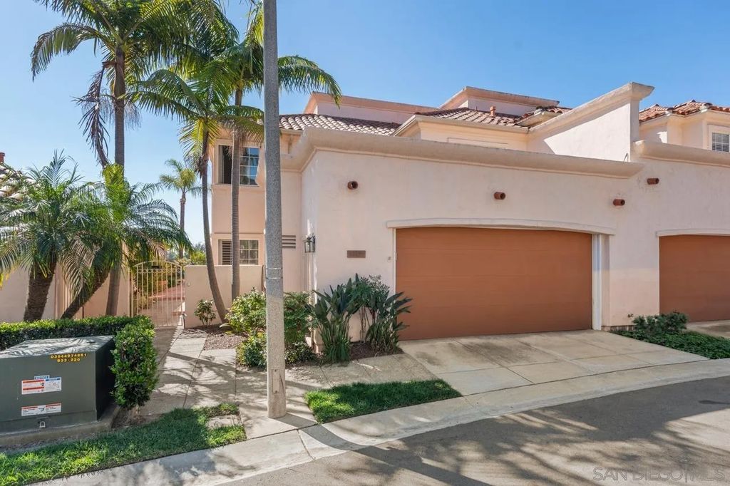 Photo of 12135 Caminito Corriente, San Diego, CA 92128 (MLS # 260007087)
