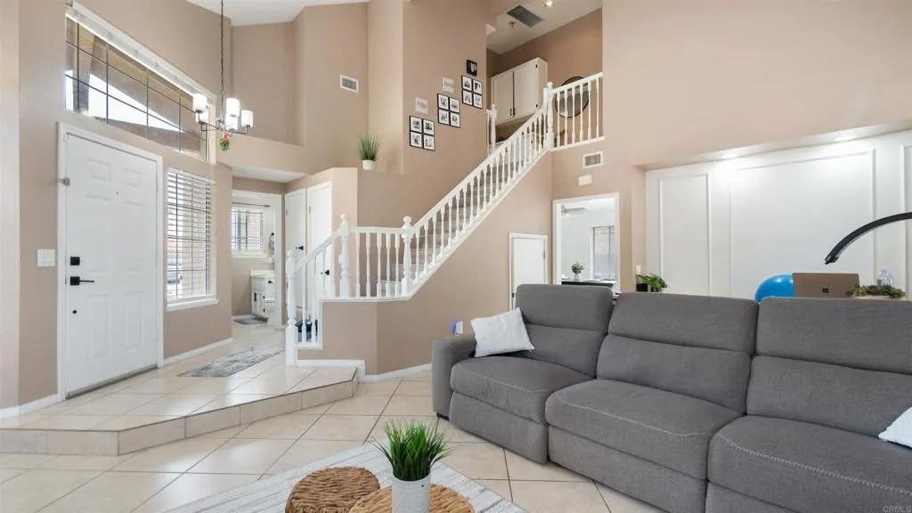 Photo of 39701 Kilkare Circle, Murrieta, CA 92562 (MLS # PTP2603089)