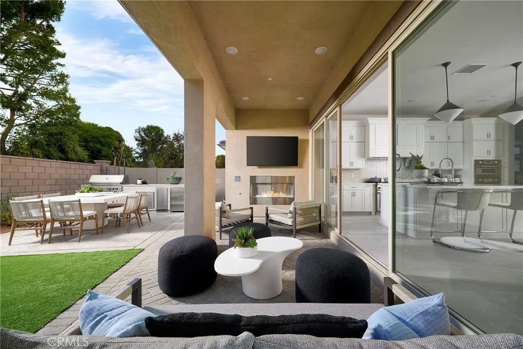 16155 Lantern Lane