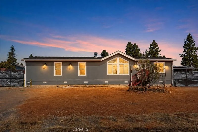 6102 Maxwood
