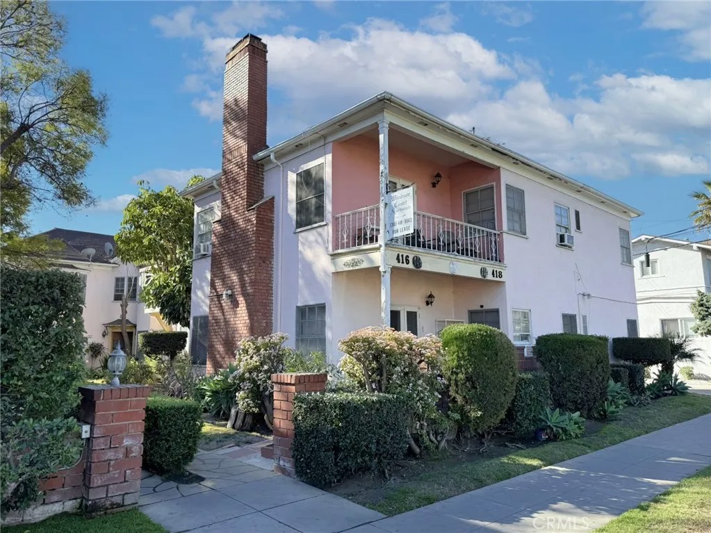 416 E Windsor Road