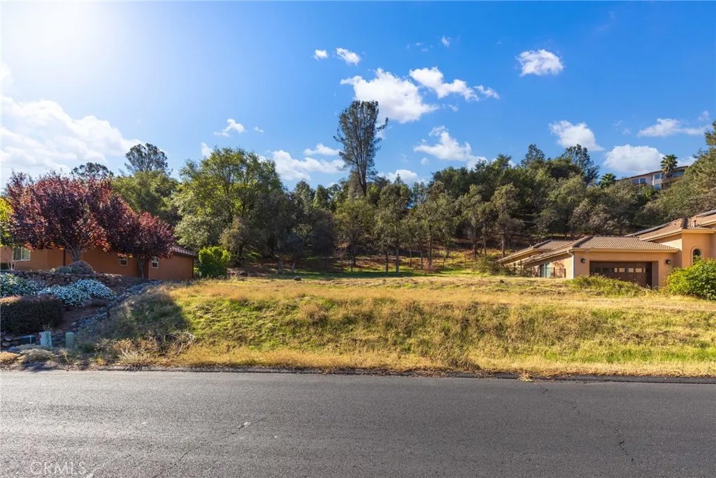 3467 Shallow Springs